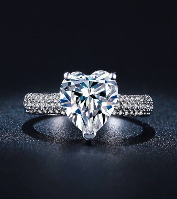 Heart Shaped Finger Ring - Image 2